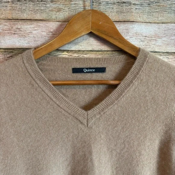 Quince Women's Camel Tan 100% Cashmere V Neck Pullover Sweater Size Small - Picture 4 of 10